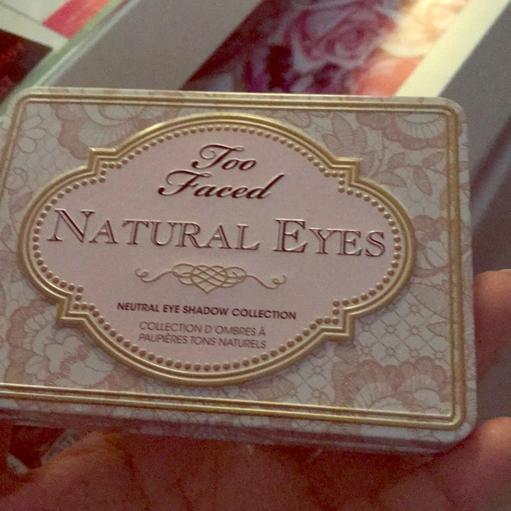 Eyeshadow pallet